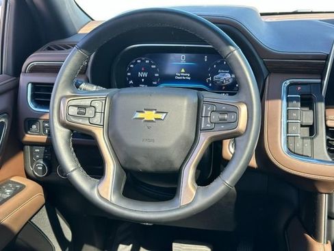 Used 2024 Chevrolet Tahoe High Country AWD/4WD image 14