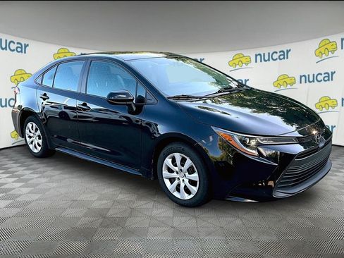 Used 2025 Toyota Corolla LE FWD image 1