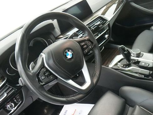 Used 2019 BMW 530i xDrive 530i xDrive w/ Convenience Package image 14