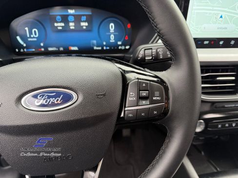 Used 2025 Ford Escape Platinum AWD/4WD image 30