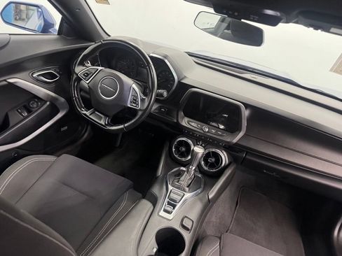 Used 2020 Chevrolet Camaro LT w/ Technology Package RWD image 20