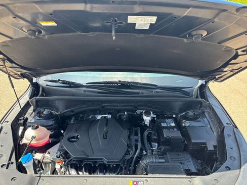 Used 2024 Kia Sorento S FWD image 35