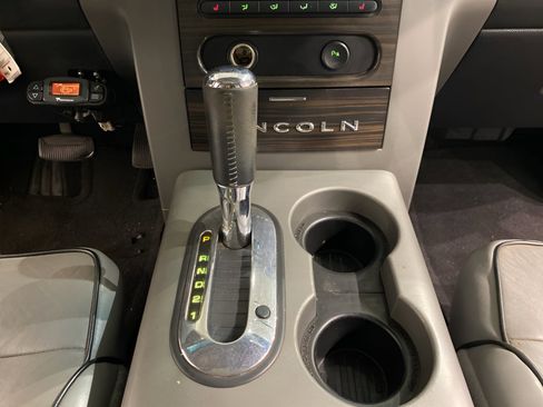 Used 2008 Lincoln Mark LT 4x4 image 18