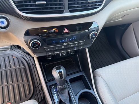 Used 2019 Hyundai Tucson Sport image 31