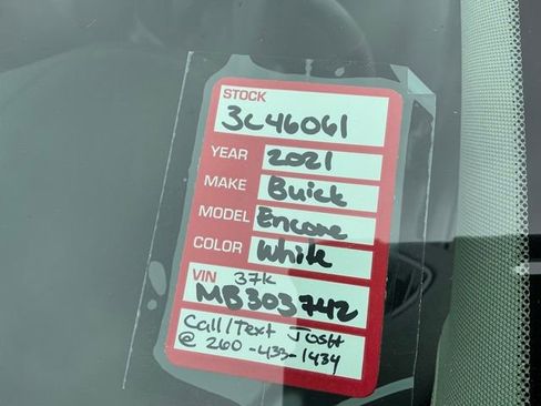 Used 2021 Buick Encore Preferred image 35