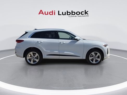 New 2025 Audi Q5 Premium Plus image 9