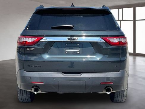 Used 2020 Chevrolet Traverse LT w/ Driver Confidence II Package FWD image 5