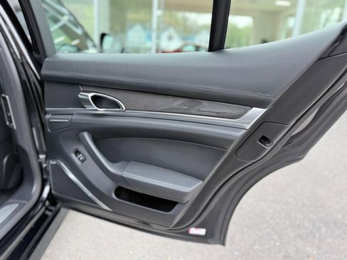 Used 2014 Porsche Panamera AWD/4WD image 44