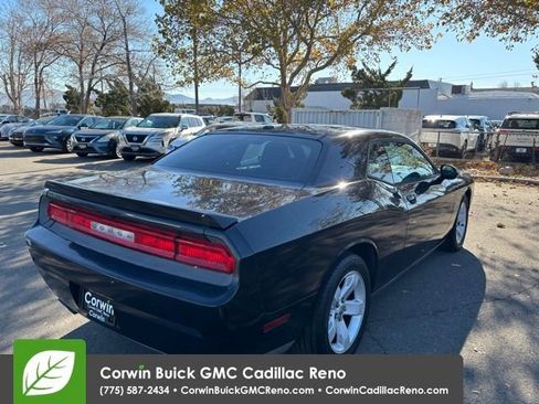 Used 2014 Dodge Challenger R/T image 7