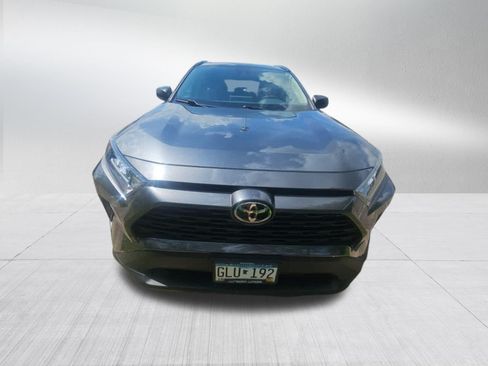 Used 2021 Toyota RAV4 LE AWD/4WD image 2