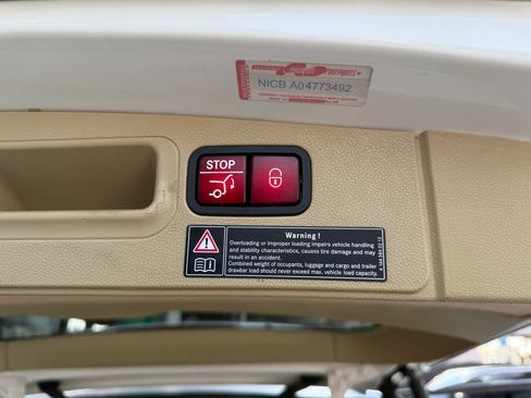 Used 2012 Mercedes-Benz GL 450 4MATIC image 18