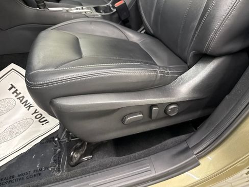 Used 2024 Subaru Forester Touring AWD/4WD image 12
