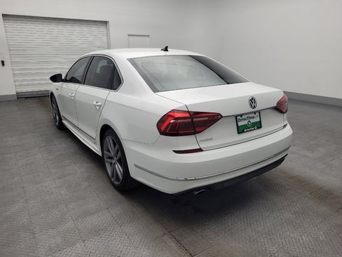 Used 2017 Volkswagen Passat 1.8T R-Line image 5
