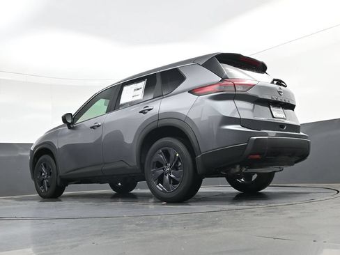Certified 2026 Nissan Rogue SV FWD image 44