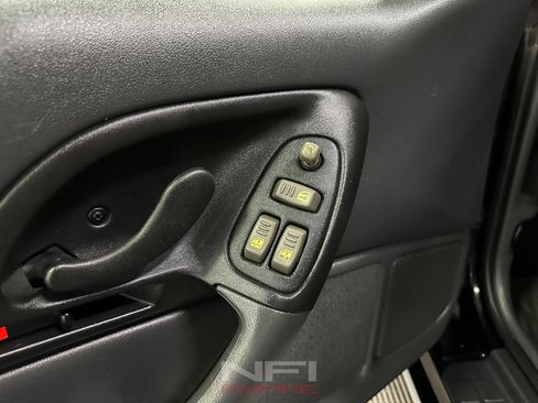 Used 1993 Chevrolet Camaro Z28 RWD image 31