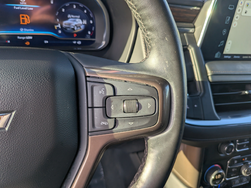 Used 2024 Chevrolet Tahoe High Country AWD/4WD image 32