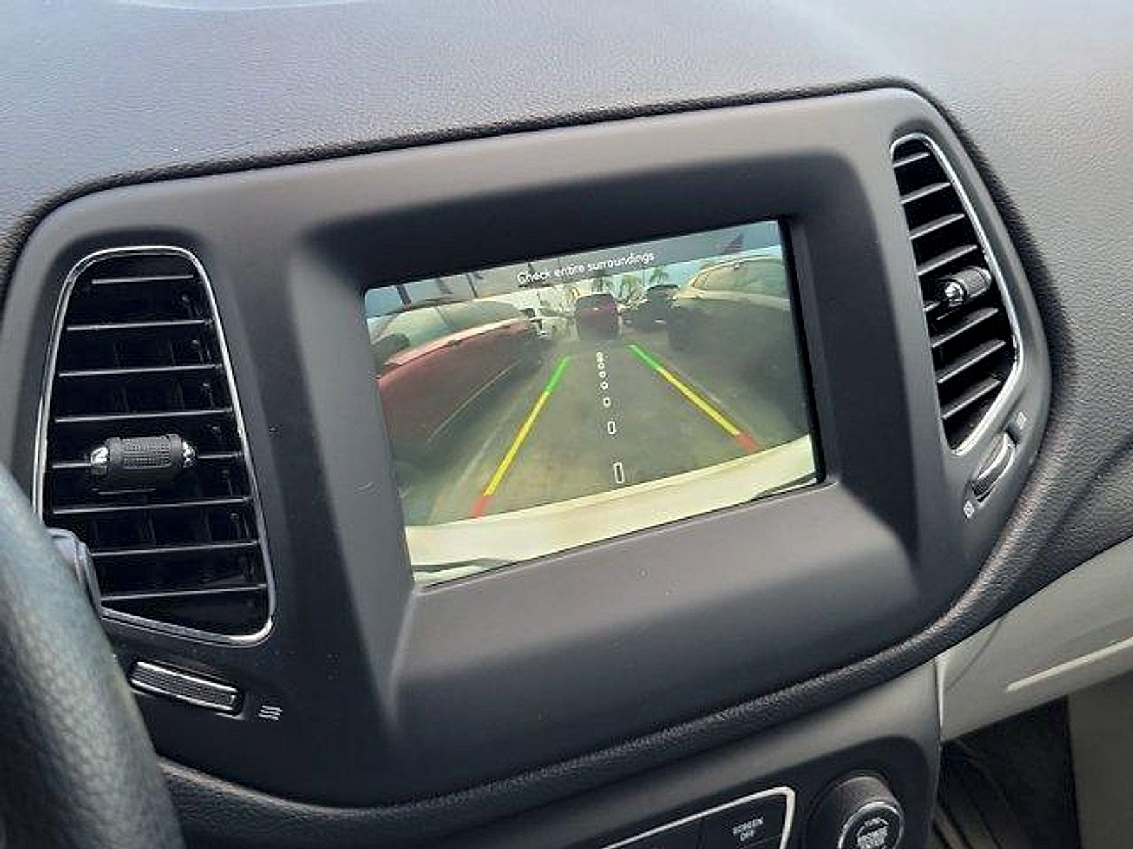 Certified 2019 Jeep Compass Latitude w/ Popular Equipment Group FWD image 28