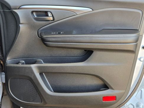 Used 2023 Honda Passport EX-L image 28