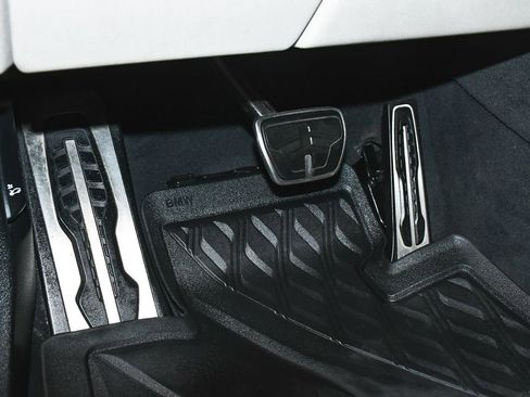 Used 2020 BMW X7 M50i AWD/4WD image 18