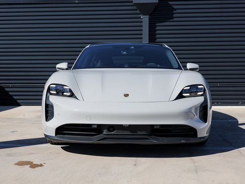 Certified 2023 Porsche Taycan GTS image 10