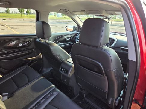 Used 2024 GMC Terrain SLT w/ Tech Package AWD/4WD image 40