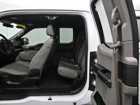 Used 2018 Ford F150 XL w/ Equipment Group 101A Mid RWD image 22
