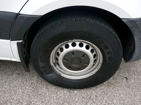 Used 2019 Freightliner Sprinter 170 image 12