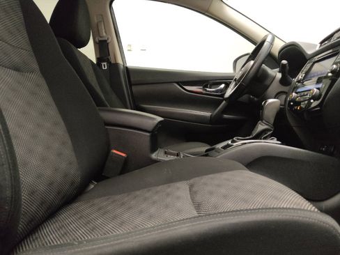 Used 2022 Nissan Rogue Sport SV FWD image 21