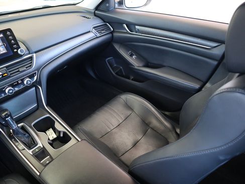 Used 2018 Honda Accord EX-L image 18
