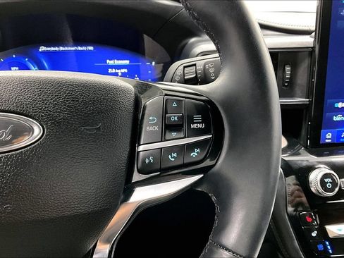 Used 2023 Ford Explorer Platinum w/ Technology Package AWD/4WD image 26
