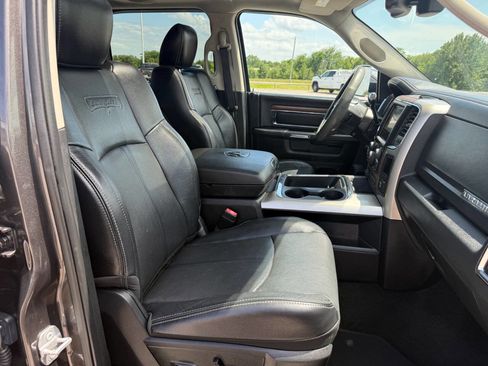 Used 2018 RAM 3500 Laramie AWD/4WD image 40