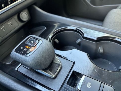 Used 2025 Nissan Rogue SV FWD image 36