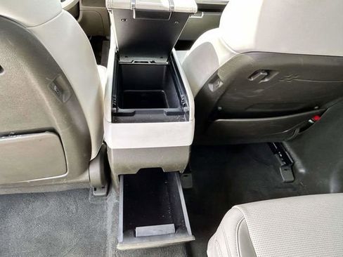 Used 2024 Hyundai Santa Fe Calligraphy image 12