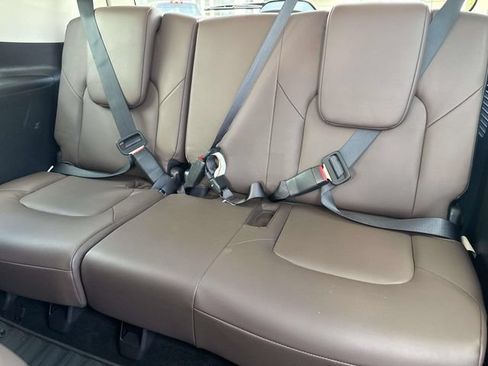 Used 2023 INFINITI QX80 Premium Select w/ Cargo Package AWD/4WD image 16