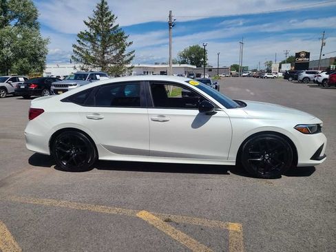 Used 2022 Honda Civic Sport image 5