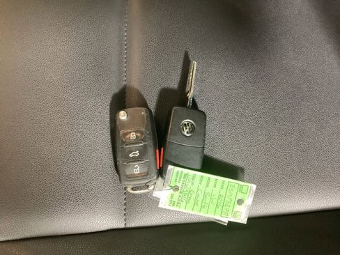 Used 2016 Volkswagen Beetle 1.8T SE image 28