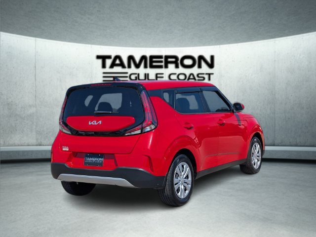 Used 2025 Kia Soul LX FWD image 7