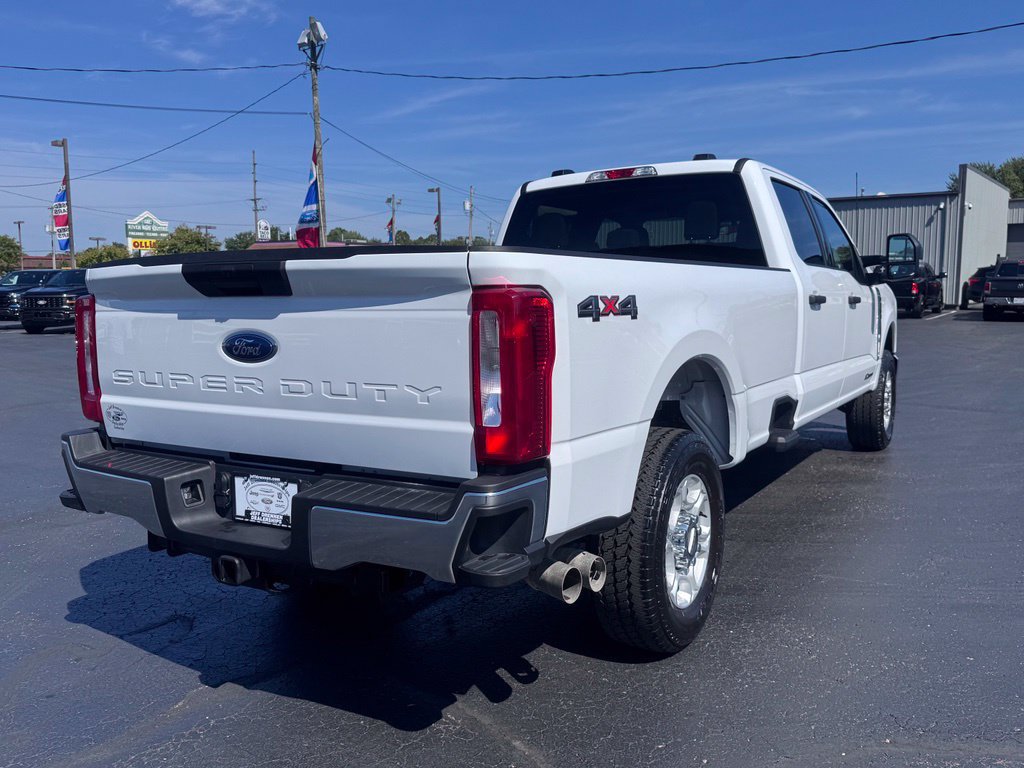Used 2026 Ford F250 XLT AWD/4WD image 3