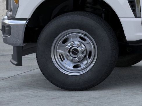 New 2026 Ford F250 XL AWD/4WD image 13