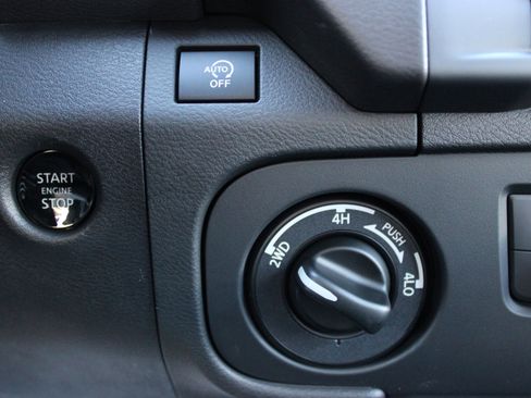 New 2026 Nissan Frontier SV image 18