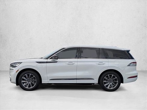 Used 2020 Lincoln Aviator Grand Touring w/ Elements Package Plus AWD/4WD image 8