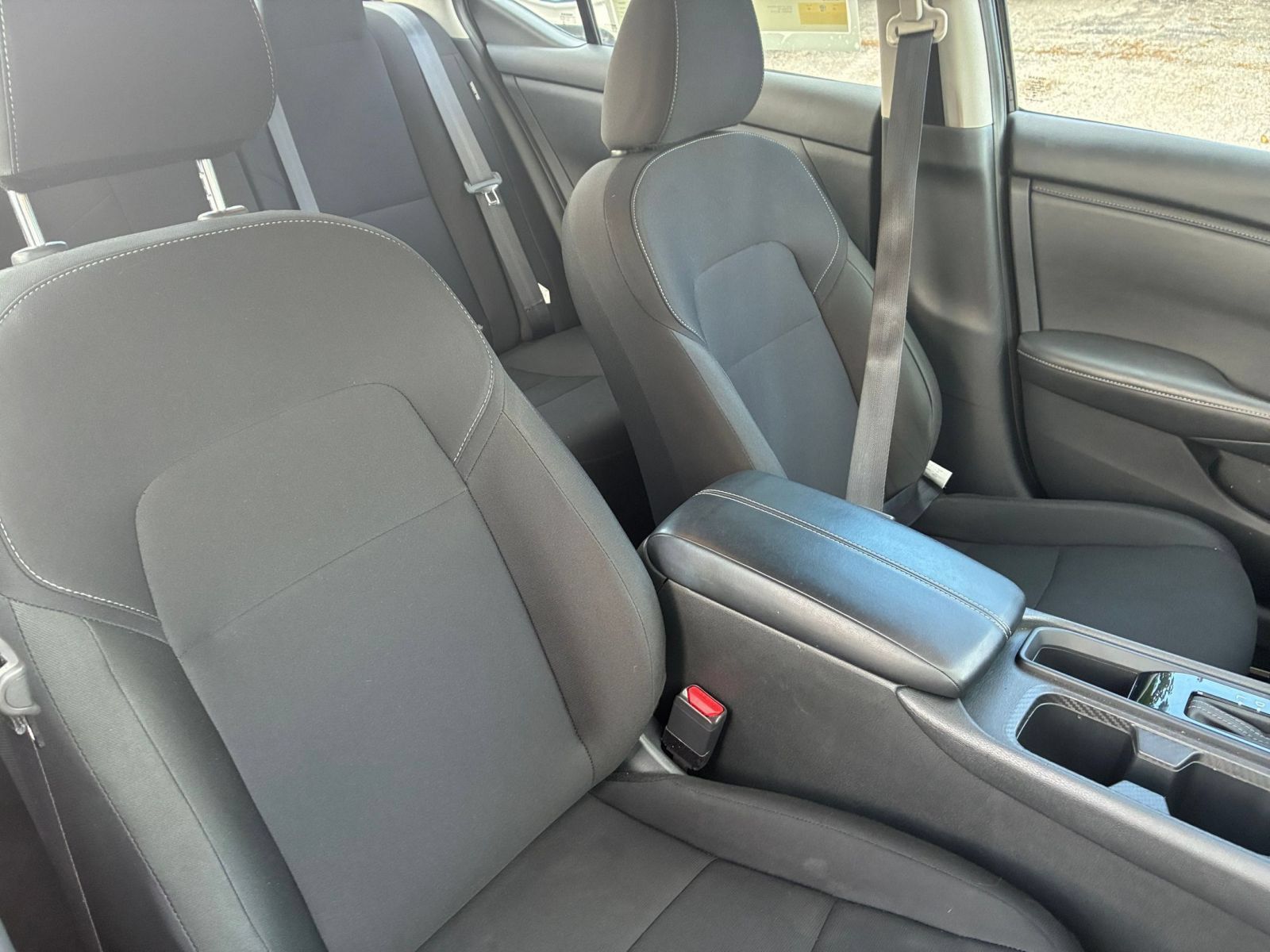 Used 2025 Nissan Sentra S FWD image 30