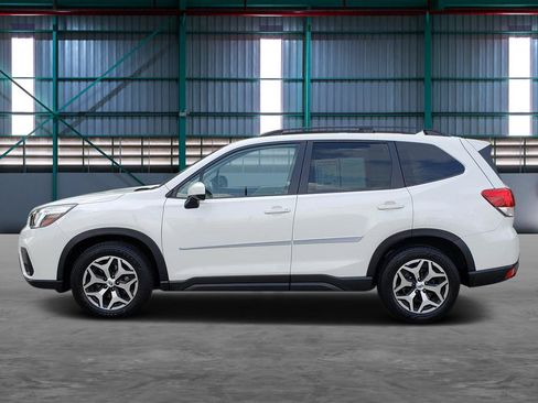 Used 2020 Subaru Forester Premium AWD/4WD image 2