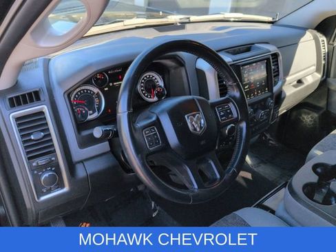 Used 2019 RAM 1500 Classic SLT w/ Luxury Group AWD/4WD image 11