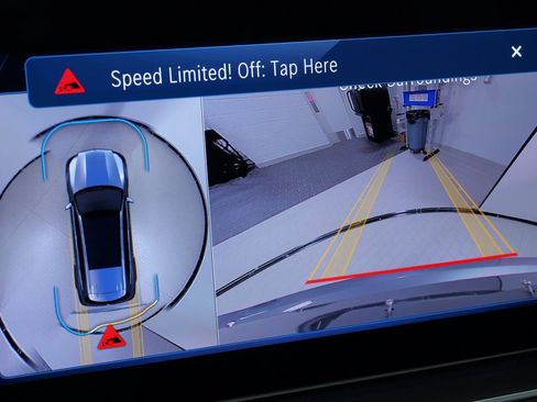 Used 2024 Mercedes-Benz GLS 450 4MATIC w/ AMG Line Exterior image 61