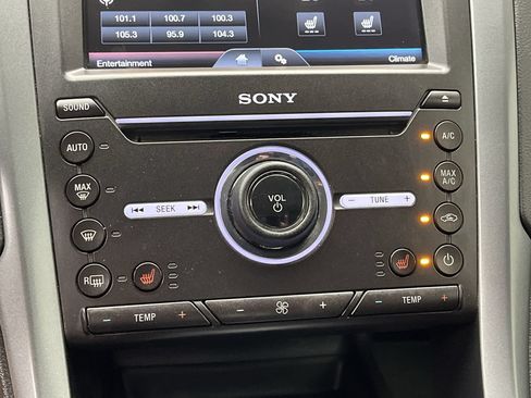 Used 2016 Ford Fusion Titanium FWD image 21