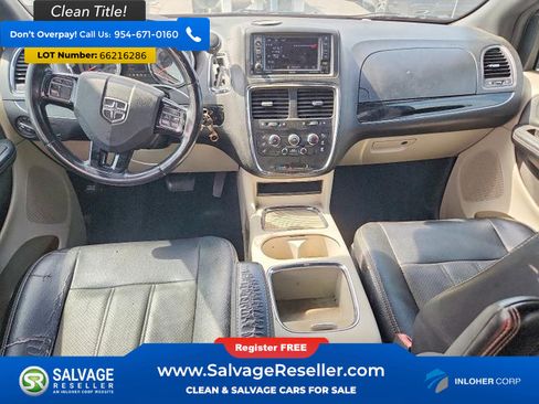 Used 2019 Dodge Grand Caravan SXT FWD image 11