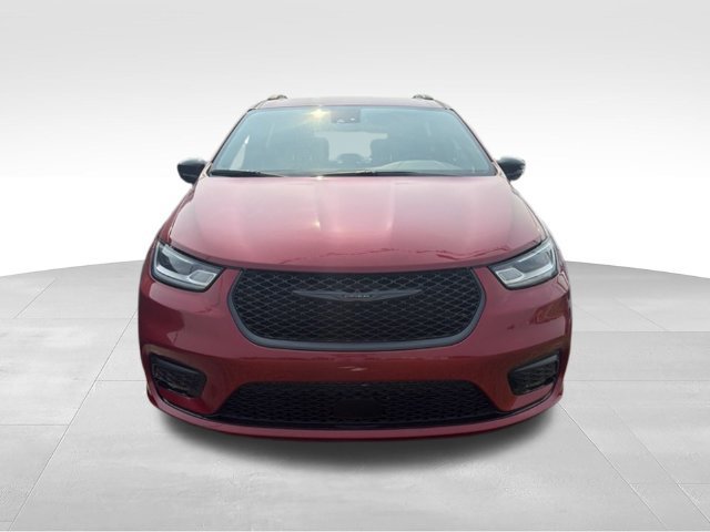 New 2026 Chrysler Pacifica Select FWD image 2