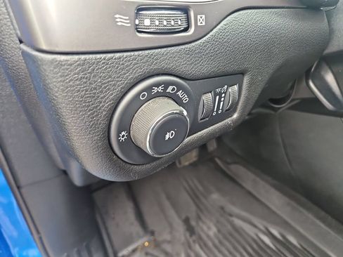 Used 2022 Jeep Cherokee Latitude Lux AWD/4WD image 21