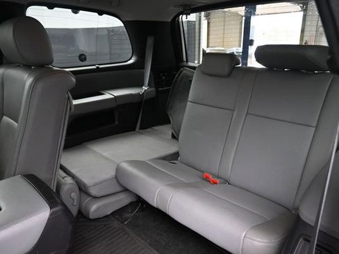Used 2015 Toyota Sequoia Platinum w/ Four Season Floor Mat Package image 15